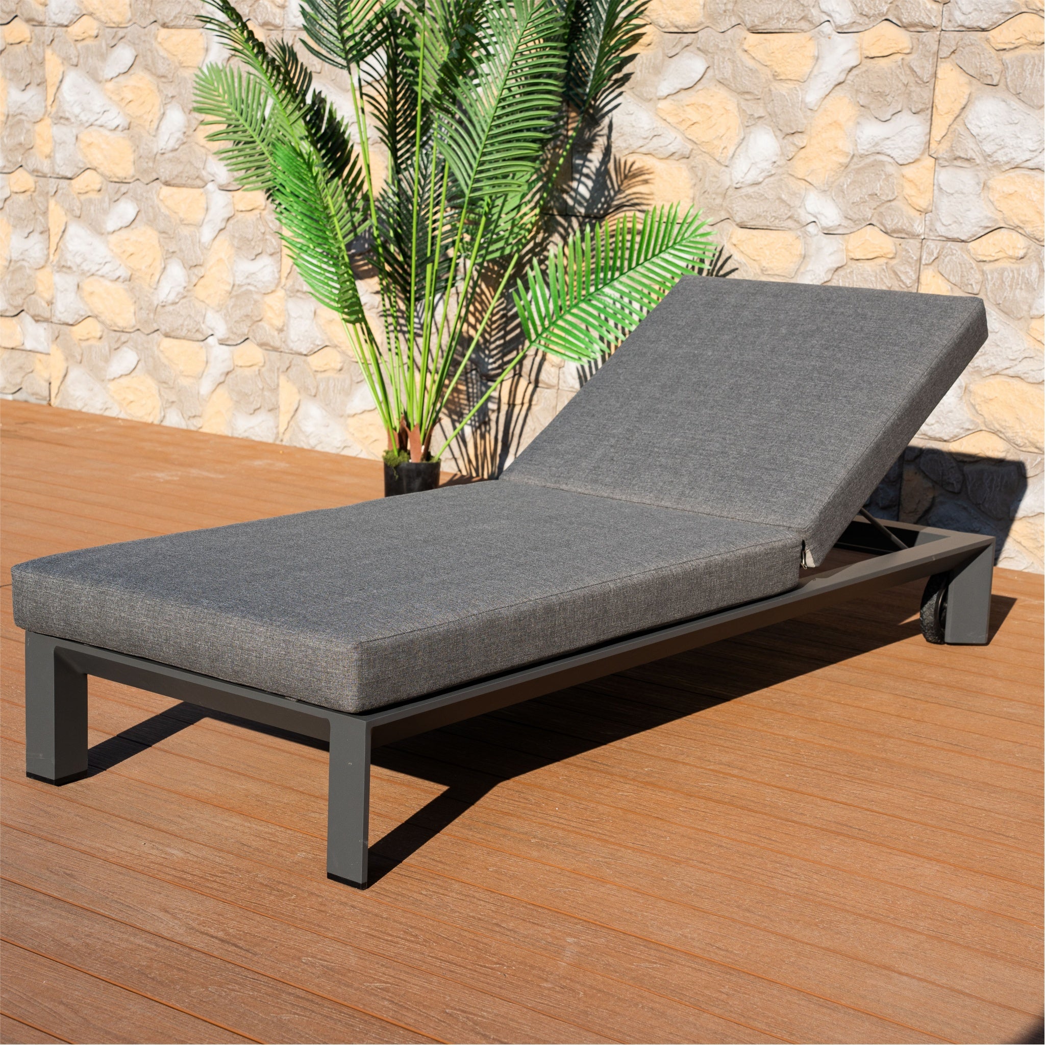 ARVE Aluminum Sun Lounger