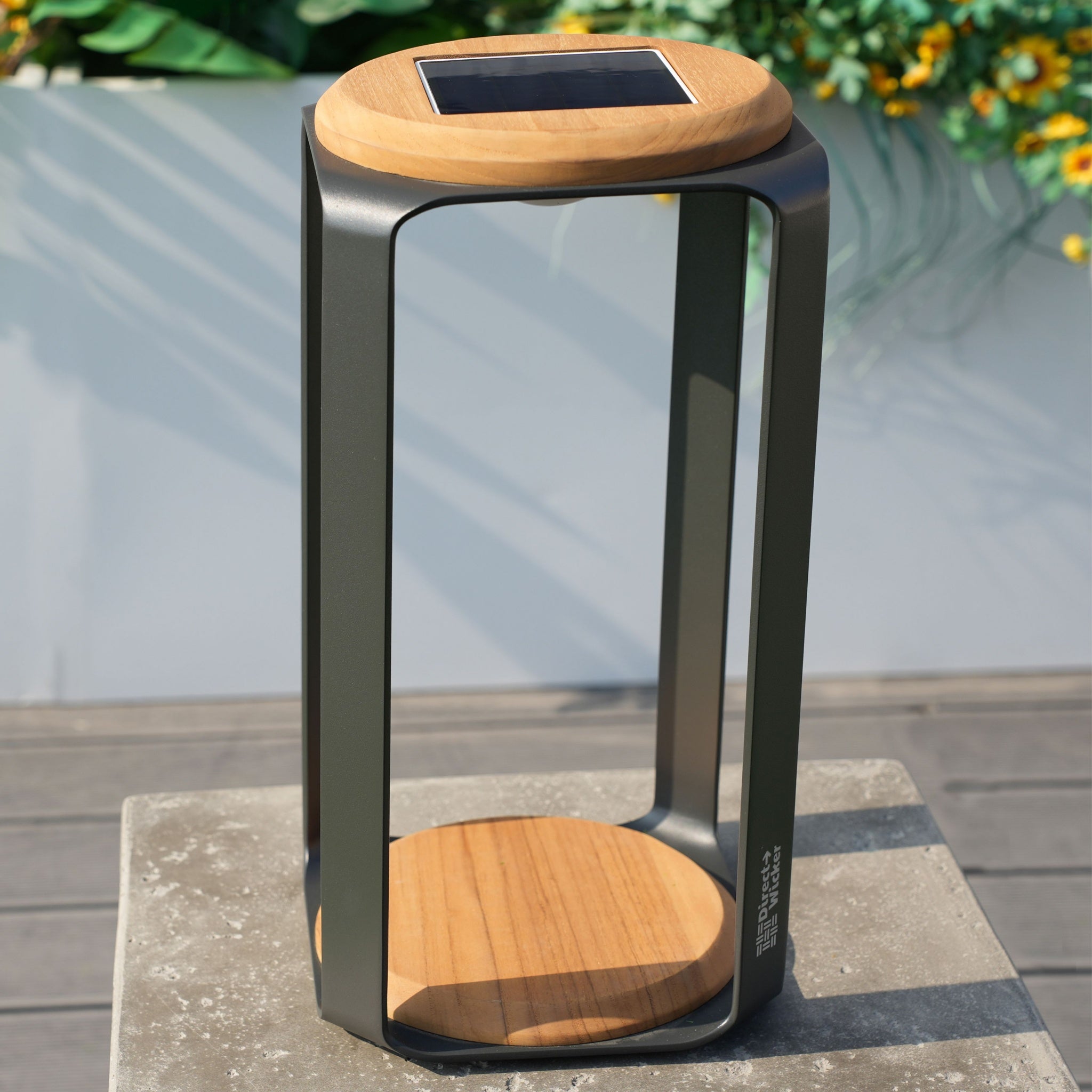 Large Solar LED Outdoor Light - 20x20x4.2cm