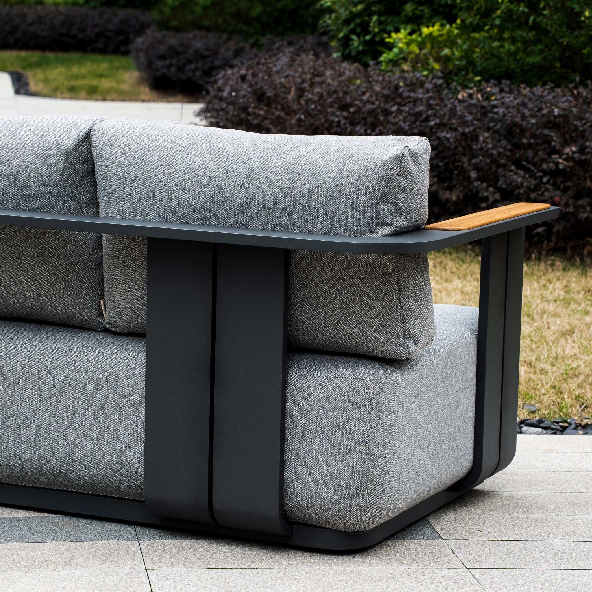 VAREL Aluminium Outdoor 3-Seater Sofa