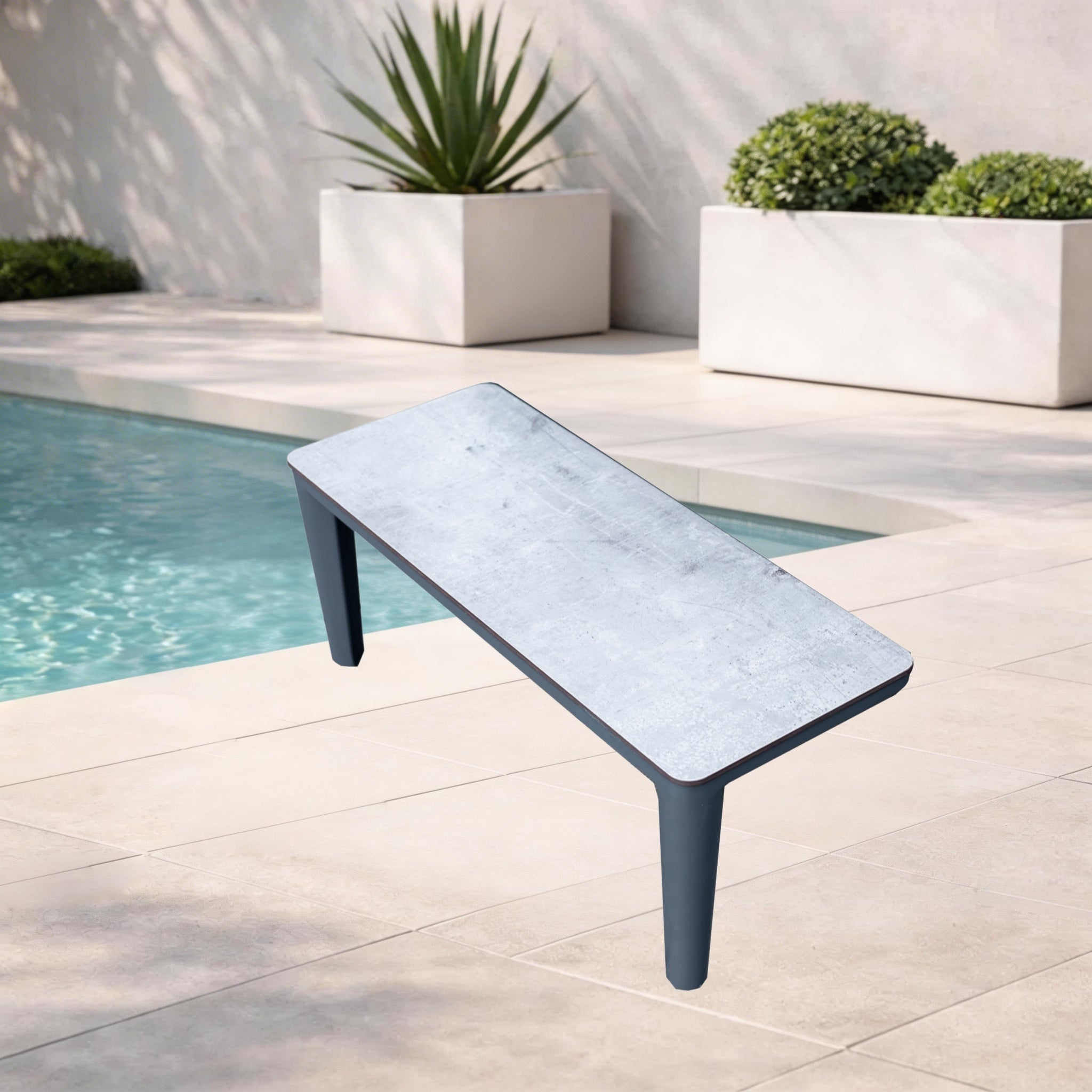 AUREL Aluminium Side Table
