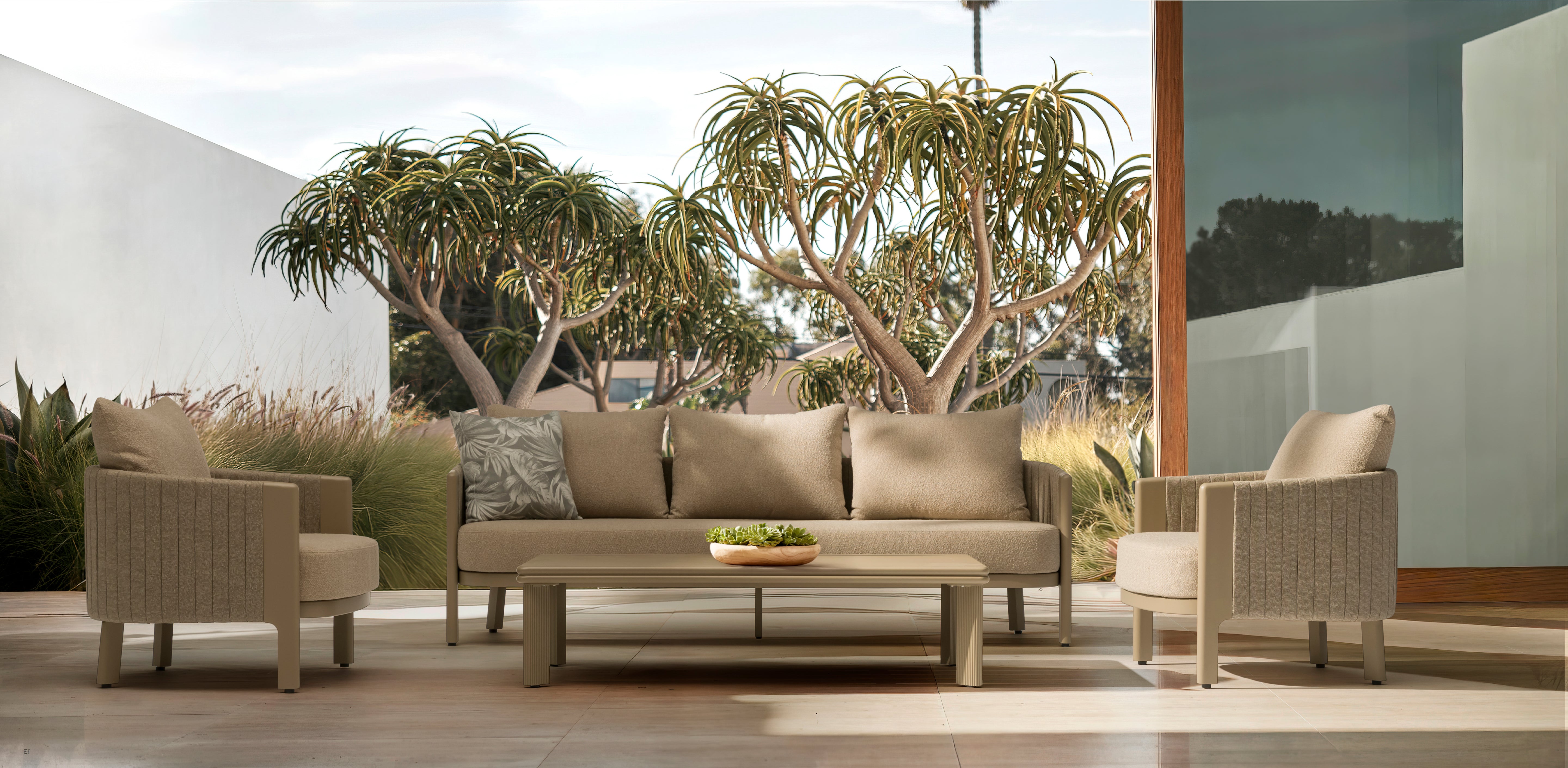 Sedona 4-Piece Outdoor Sofa Set – Aluminum Patio Set with 5 Seats & Coffee Table